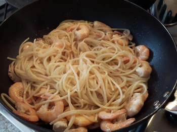 Spaghetti ai gamberoni 'mbriaghi