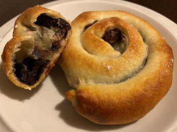 Girelle di sfoglia con crema al cioccolato