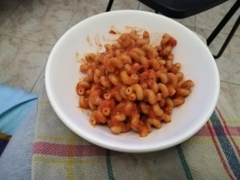 Cellentani con sugo di pomodoro e gorgonzola
