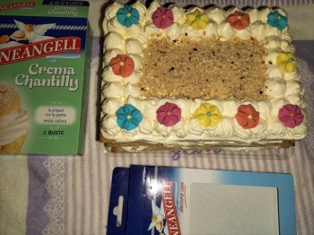 dolce alla nocciola e chantilly