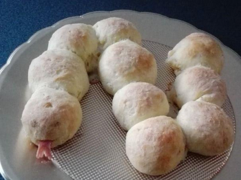 Brioche a forma di serpente