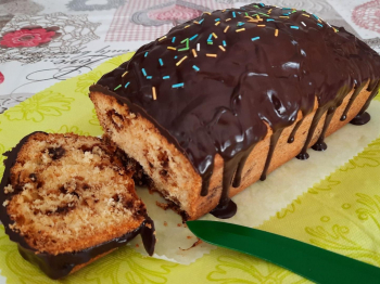 PlumCake agli amaretti e cioccolato