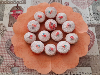 Muffin con confettura di fragole