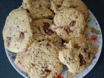 Biscotti con cioccolato delle uova di Pasqua