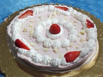 Torta fredda cioccolato bianco e fragole