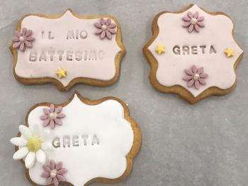 Biscotti alle noci decorati