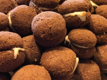Baci di dama con crema