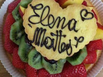 Torta alla frutta di compleanno