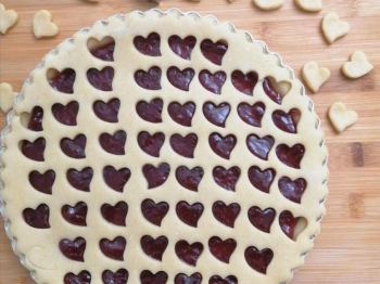 Crostata con confettura di fragole