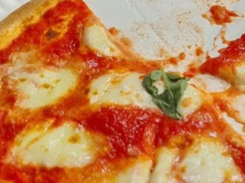 Pizza margherita