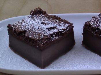 Torta magica al cacao