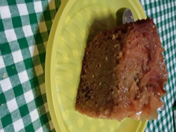 Ciambella allo sciroppo di amarene