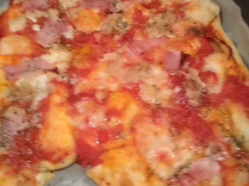 PIZZA CON POMODORO, PROSCIUTTO COTTO