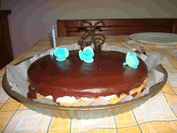 Torta 3 gusti (panna, fragole e cioccolata)