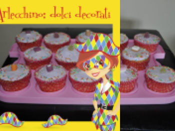 Cupcake al limone ricoperte di pasta di zucchero