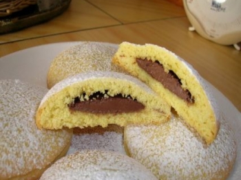 biscotti ripieni alla nutella