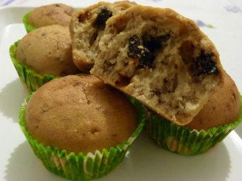 Muffin con prugne secche e noci