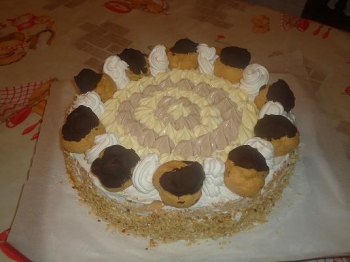 TORTA SANTA HONORE'