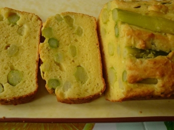 Cake agli asparagi e ricotta