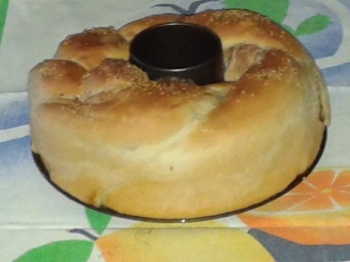 treccia di pan brioche salata