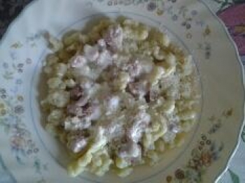 Spätzle con speck e panna