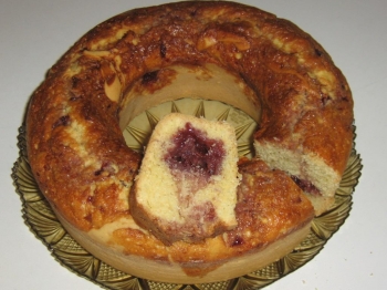 Ciambella con marmellata