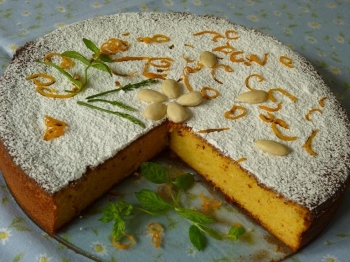 Torta alle arance e mandorle senza grassi aggiunti