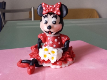 MINNIE IN PASTA MODELLING