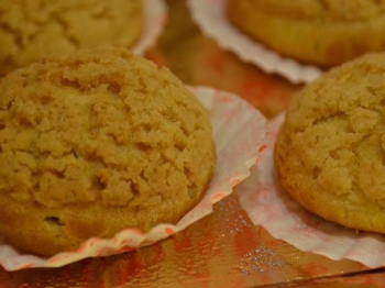 Bignè craquelin con crema al cioccolato e pistacchio
