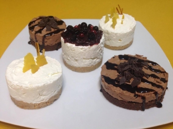 Cheesecakes - al cioccolato, al limone e classica con marmellata alle more