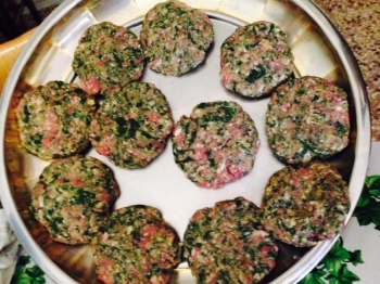 HAMBURGER CON SPINACI