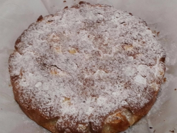 TORTA ALLA MACEDONIA E NOCCIOLE