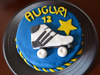 Torta compleanno pattini a rotelle
