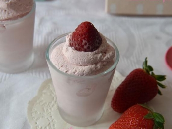 Mousse alla fragola