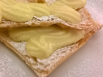 pasta sfoglia con crema