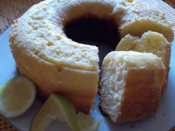 CIAMBELLA AL LIMONE