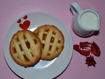 Crostatine con confettura di albicocca