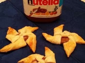 Girandole di sfoglia alla Nutella