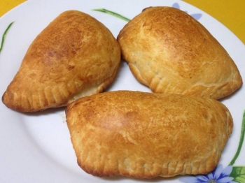 Panzerotti con ricotta e salumi