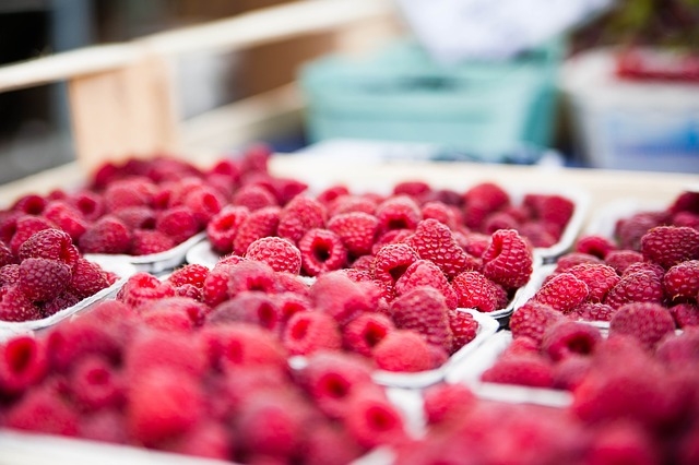 Usare la frutta nei dolci: ma come? Ecco 10 idee
