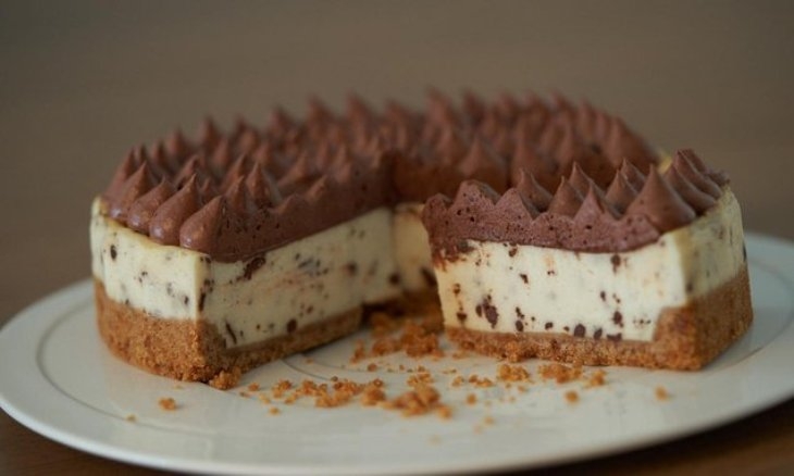 Cheesecake con la mousse: la ricetta di un dessert goloso e sfizioso