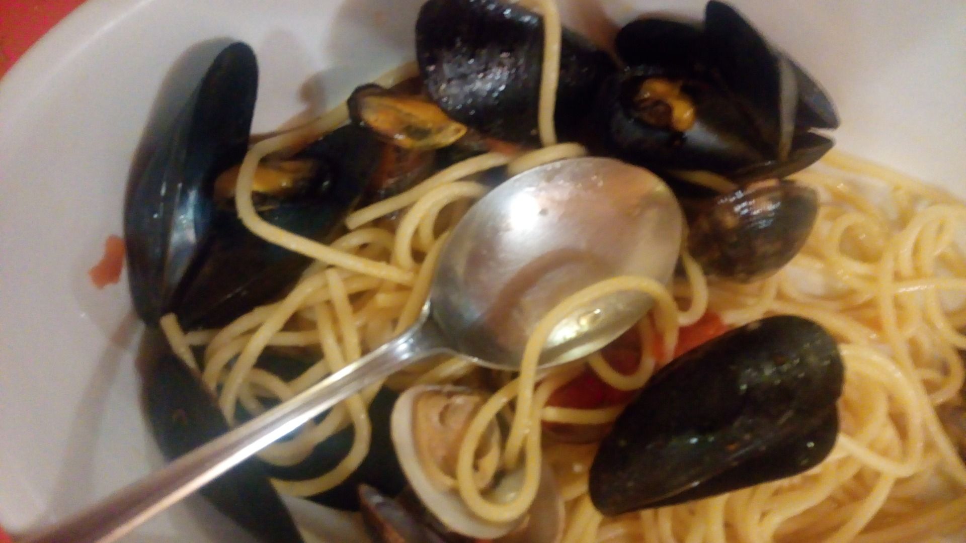 immagine post Spaghetti vongole e cozze