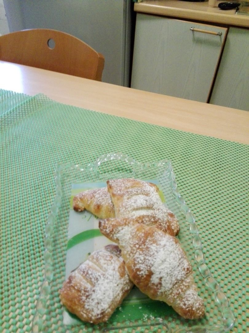 immagine post Cornetti di sfoglia con crema