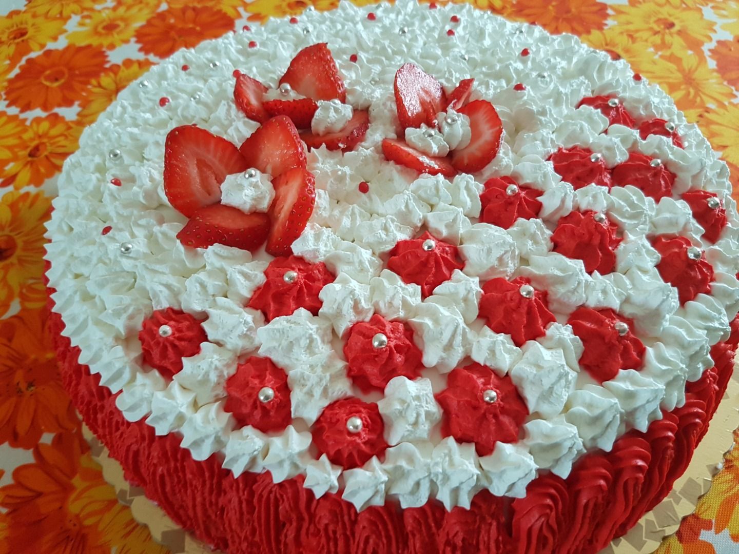 immagine post Torta crema e fragole