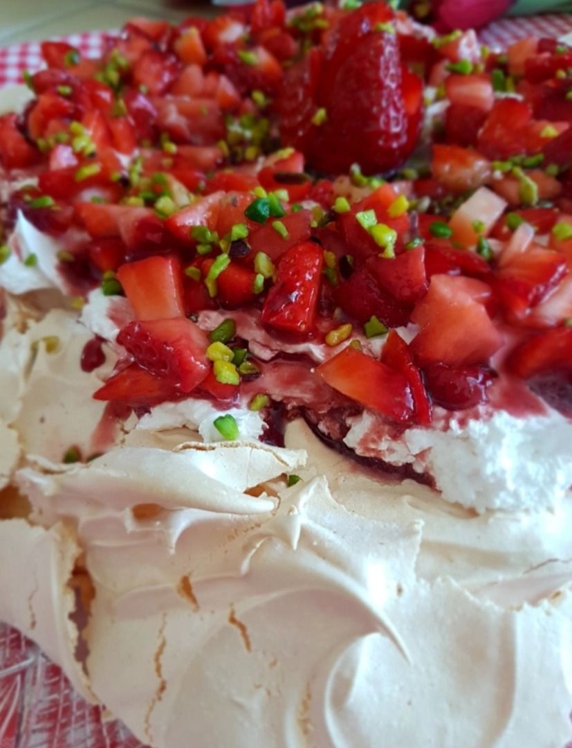 immagine post Pavlova alle fragole