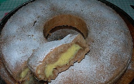 crostata alla ciambella ripiena