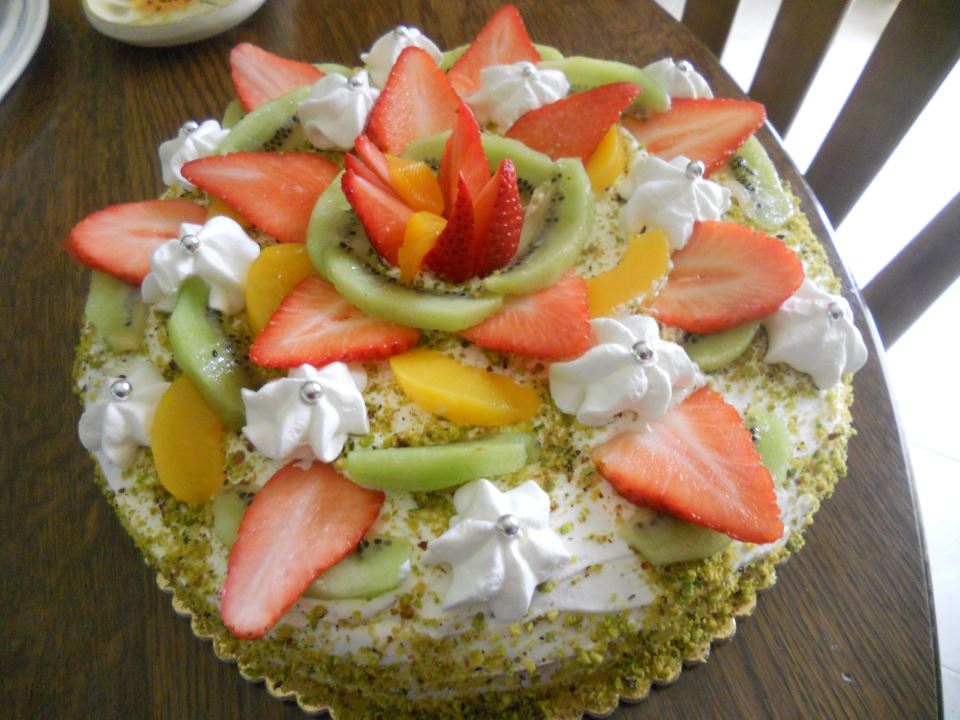 torta alla frutta fresca