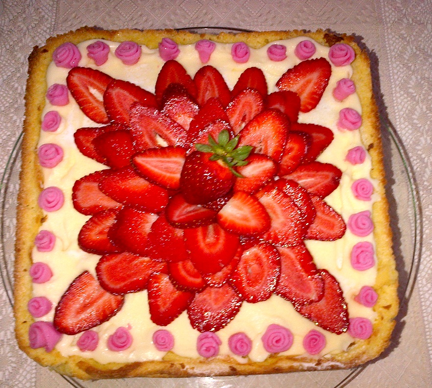 Fragole in quadro( firma la video ricetta di dolcidee.it)