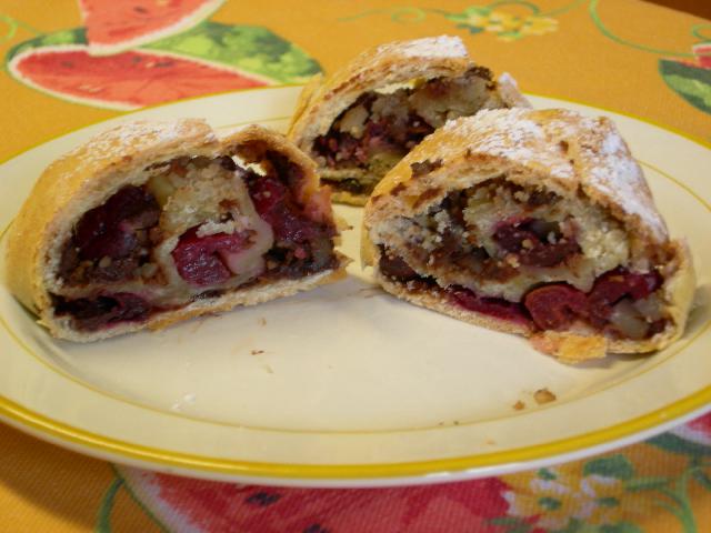 Strudel di ciliegie