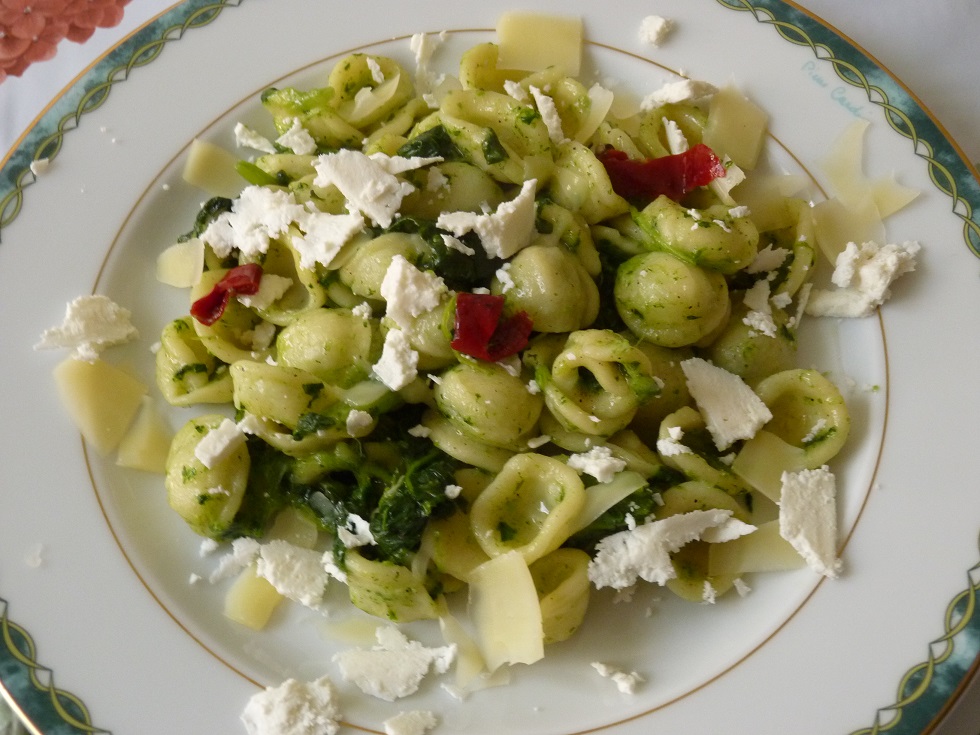 ORECCHIETTE CON CIME DI RAPA